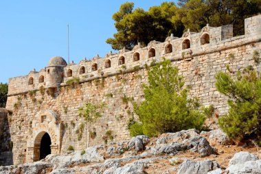 Venedik kalesinin, Rethymno, Crete görünümünü.