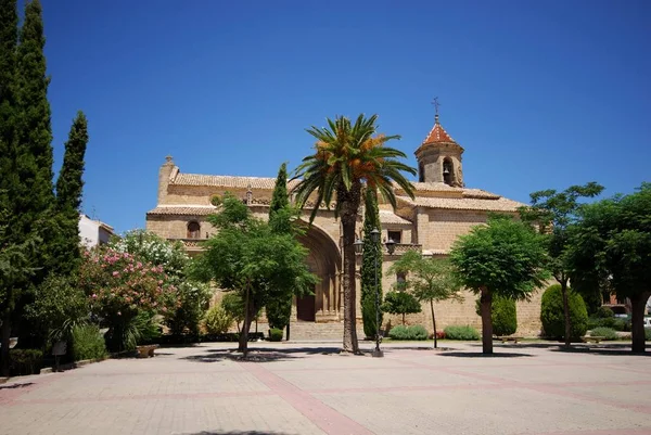 Η εκκλησία του Αγίου Παύλου στην πρώτη της πλατείας Μαΐου, Ubeda, Ισπανία. — Φωτογραφία Αρχείου