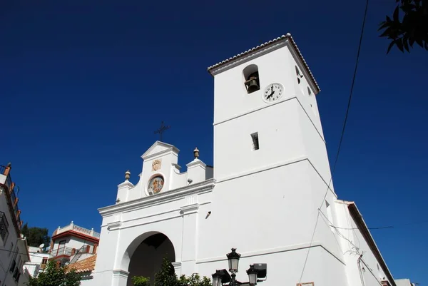 Церковь Святого апостола Сантьяго, Монда, Испания . — стоковое фото