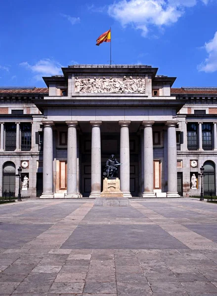 Das prado museum und kunstgalerie, madrid, spanien. — Stockfoto
