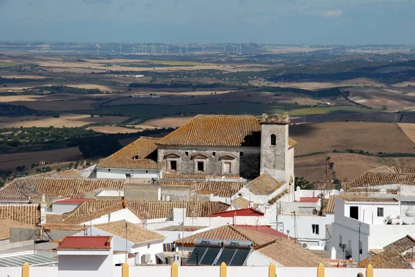 Vista del pueblo blanco y el campo circundante, Medina Sidonia, España . —  Fotos de Stock