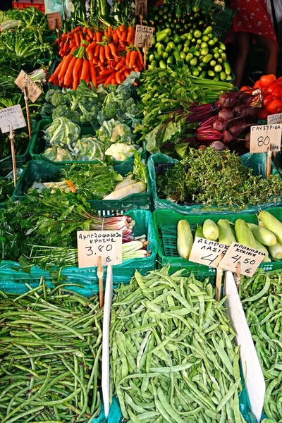 Fresh vegetables for sale on a market stall in the city centre, Heraklion, Crete. — Stock Photo, Image