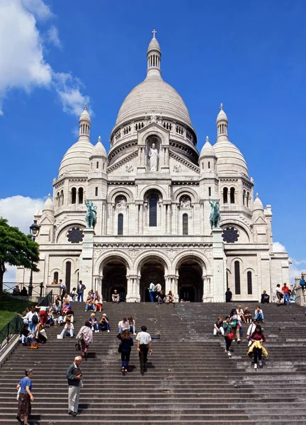 Näkymä Sacre Coeur Basilicalle, Pariisi, Ranska . — kuvapankkivalokuva