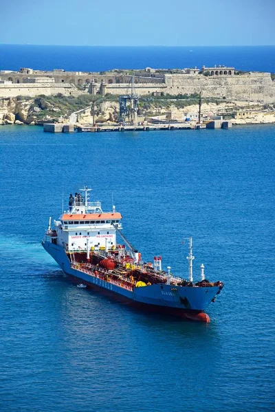 Elaura Go Fuels petrolero en el gran puerto, La Valeta, Malta . — Foto de Stock