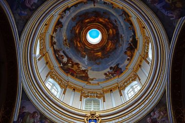 Çarmıha gerilme sahne olarak da bilinen Mdina Katedrali, Mdina, Malta St Pauls katedral içinde gösterilen kubbe.