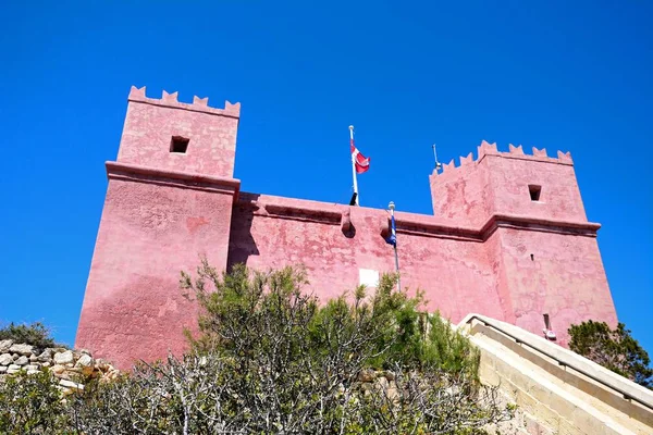 Nézd a St Agathas Fort is ismert, mint a vörös erőd, Mellieha, Málta. — Stock Fotó