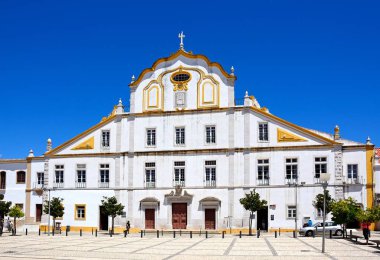 Portimao, Portekiz Cumhuriyeti yerde kolej Kilisesi.