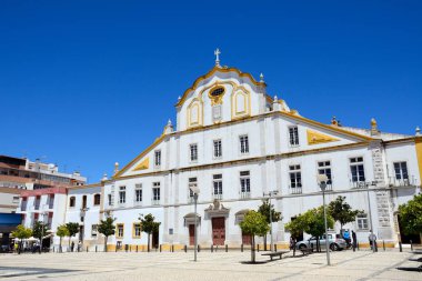 Portimao, Portekiz Cumhuriyeti yerde kolej Kilisesi.