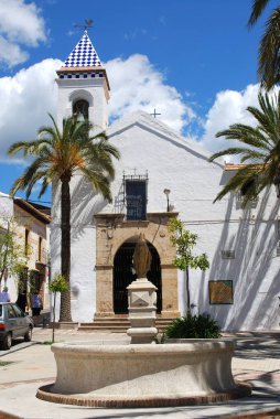 İspanya 'nın Marbella kentindeki Santo Christo Kilisesi manzarası.