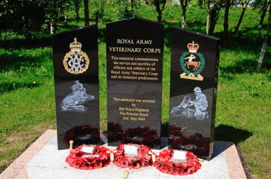 Kraliyet Ordusu Veterinerlik Anıtı, Ulusal Anma Bahçesi, Alrewas, Uk.