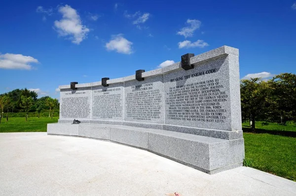 Monumento às Campanhas Militares da Polônia, Arboreto Memorial Nacional, Alrewas, Reino Unido . — Fotografia de Stock