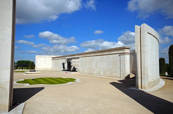 The inner circle of the Armed Forces Memorial, National Memorial Arboretum, Alrewas, Uk. — 图库照片