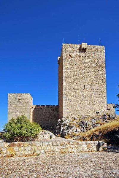 Vista del castillo de Santa Catalina que domina la ciudad, Jaén, España . —  Fotos de Stock