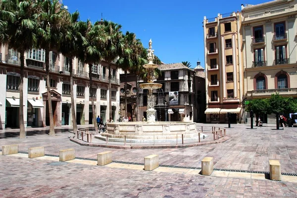 Veduta della fontana di Genova in Piazza della Costituzione, Malaga, Spagna . — Foto Stock