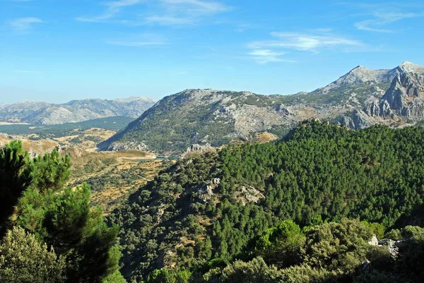View of mountains and countryside of the Sierra de Grazalema, Grazalema, Spain. — Stock Photo, Image
