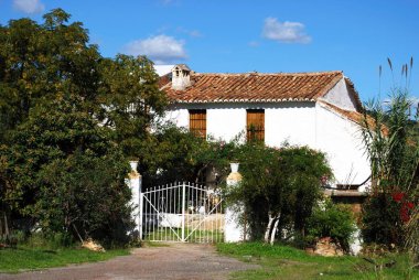 Guaro Malaga Eyaleti, Endülüs, İspanya, Batı Avrupa yakınlarındaki geleneksel Endülüs kır evi (finca).
