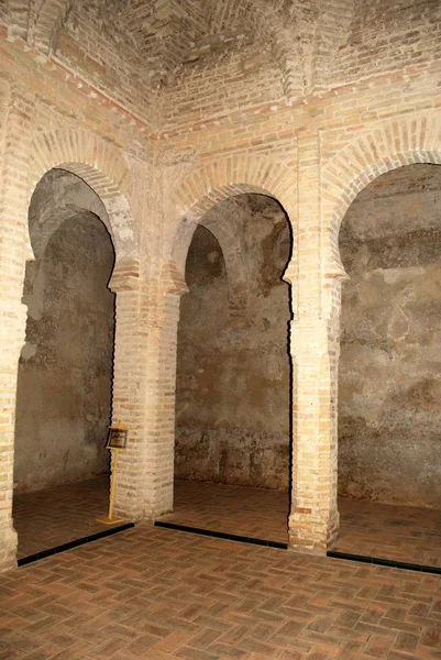 Columnas Decorativas Dentro Los Baños Árabes Dentro Del Recinto Del — Foto de Stock