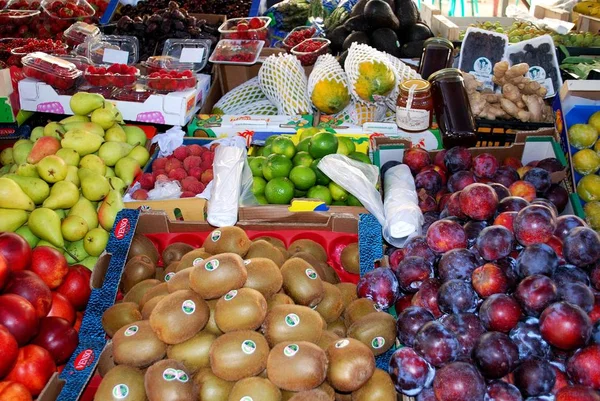 Fuengirola Spain August 2008 Fresh Fruit Stall Indoor Market Fuengirola — Stock Photo, Image