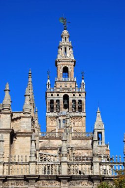 Saint Mary of the See Cathedral (Katedral de Santa Maria de la Sede) ve La Giralda Tower, Seville, Seville Eyaleti, Endülüs, İspanya, Avrupa.
