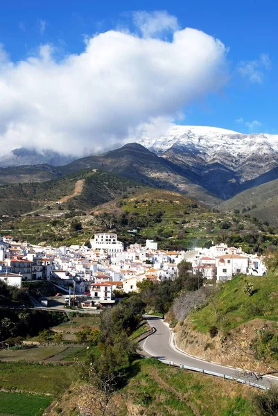 セデラ コスタ マラガ県 アンダルシア州 スペインの白波の村 プエブロ ブランコ の眺め — ストック写真