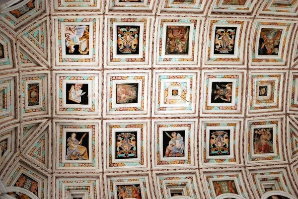 Ubeda Spanje Juli 2008 Plafond Detail Toont Meerdere Individuele Scènes — Stockfoto