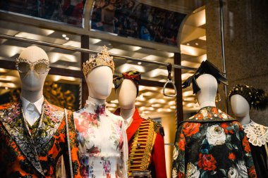 Milan, İtalya - 24 Eylül 2017: Dolce Gabbana mağaza Milano'da
