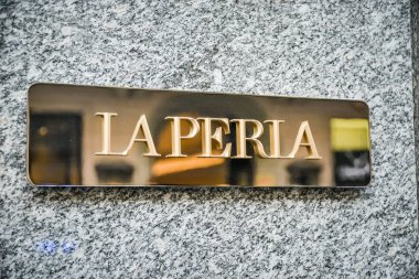 Milan, İtalya - 24 Eylül 2017: La Perla mağaza Milano'da. Fas