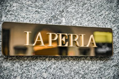 Milan, İtalya - 24 Eylül 2017: La Perla mağaza Milano'da. Fas