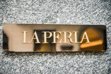 Milan, İtalya - 24 Eylül 2017: La Perla mağaza Milano'da. Fas