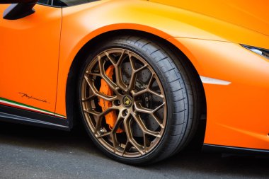 Milan, İtalya - 24 Eylül 2017: Lamborghini arabaya Montenapo
