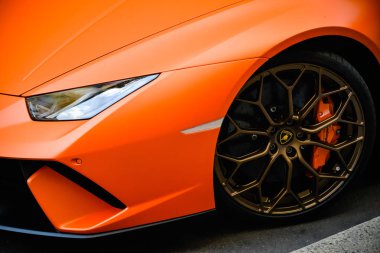Milan, İtalya - 24 Eylül 2017: Lamborghini arabaya Montenapo