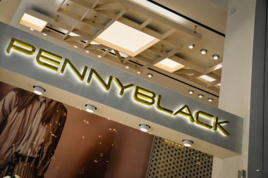 Milan, İtalya - 24 Eylül 2017: Penny Black mağaza Milano'da. 