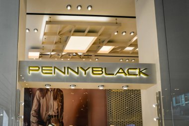 Milan, İtalya - 24 Eylül 2017: Penny Black mağaza Milano'da. 