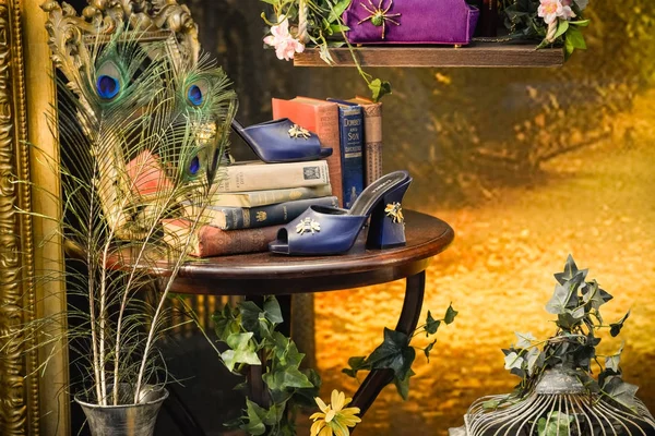 Milan, İtalya - 24 Eylül 2017: La Perla mağaza Milano'da. Fas