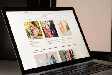 Milan, İtalya - 7 Mayıs 2017: J Crew marka Web sitesi ana. Have 