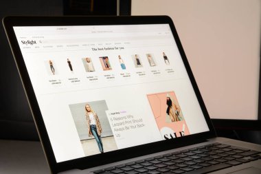 Milan, İtalya - 7 Mayıs 2017: Stylight Web sitesi ana. Bir fa mi