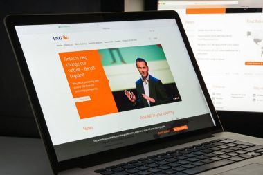 Milan, İtalya - 10 Ağustos 2017: ING grup banka Web sitesi ana sayfa.