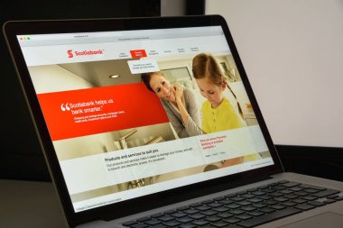 Milan, İtalya - 10 Ağustos 2017: Scotiabank banka Web sitesi ana sayfa