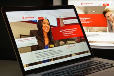 Milan, İtalya - 10 Ağustos 2017: Scotiabank banka Web sitesi ana sayfa