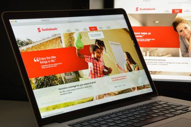 Milan, İtalya - 10 Ağustos 2017: Scotiabank banka Web sitesi ana sayfa