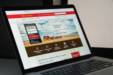 Milan, İtalya - 10 Ağustos 2017: Wells Fargo Web sitesi ana. Bu