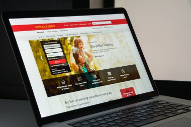 Milan, İtalya - 10 Ağustos 2017: Wells Fargo Web sitesi ana. Bu