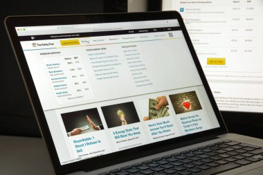 Milan, İtalya - 10 Ağustos 2017: Fool.com Web sitesi ana. Bu