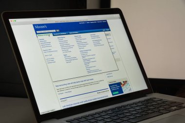 Milan, İtalya - 10 Ağustos 2017: Moody'leri Web sitesi ana. a