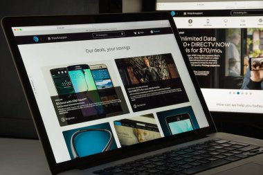 Milan, İtalya - 10 Ağustos 2017: At&T Web sitesi ana. Bu bir 
