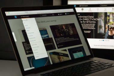 Milan, İtalya - 10 Ağustos 2017: At&T Web sitesi ana. Bu bir 