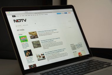 Milan, İtalya - 10 Ağustos 2017: Dandun Web sitesi ana. Bu bir 