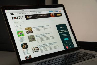 Milan, İtalya - 10 Ağustos 2017: Dandun Web sitesi ana. Bu bir 