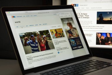 Milan, İtalya - 10 Ağustos 2017: Npr Web sitesi ana. A