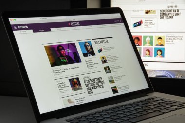 Milan, İtalya - 10 Ağustos 2017: Kablolu Web sitesi ana. Bu bir 